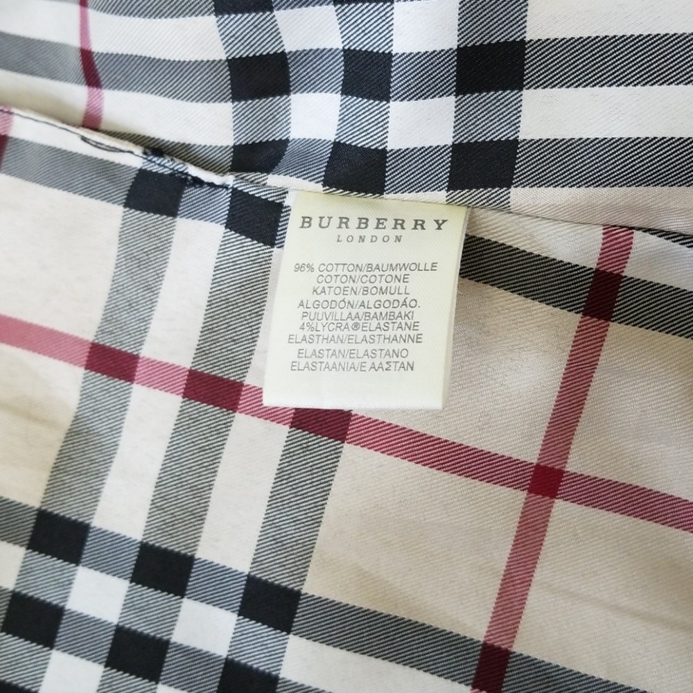 SOLD. SOLD. Burberry quilted coat - Picture 3 of 8